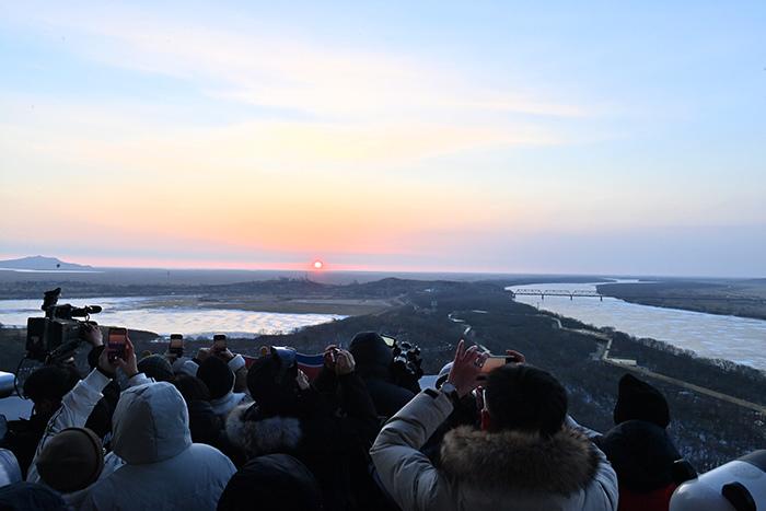 新年日出來(lái)啦！迎接2024年第一縷陽(yáng)光