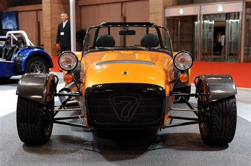 175R Caterhaml(f)܇CSR 175 ܇֮